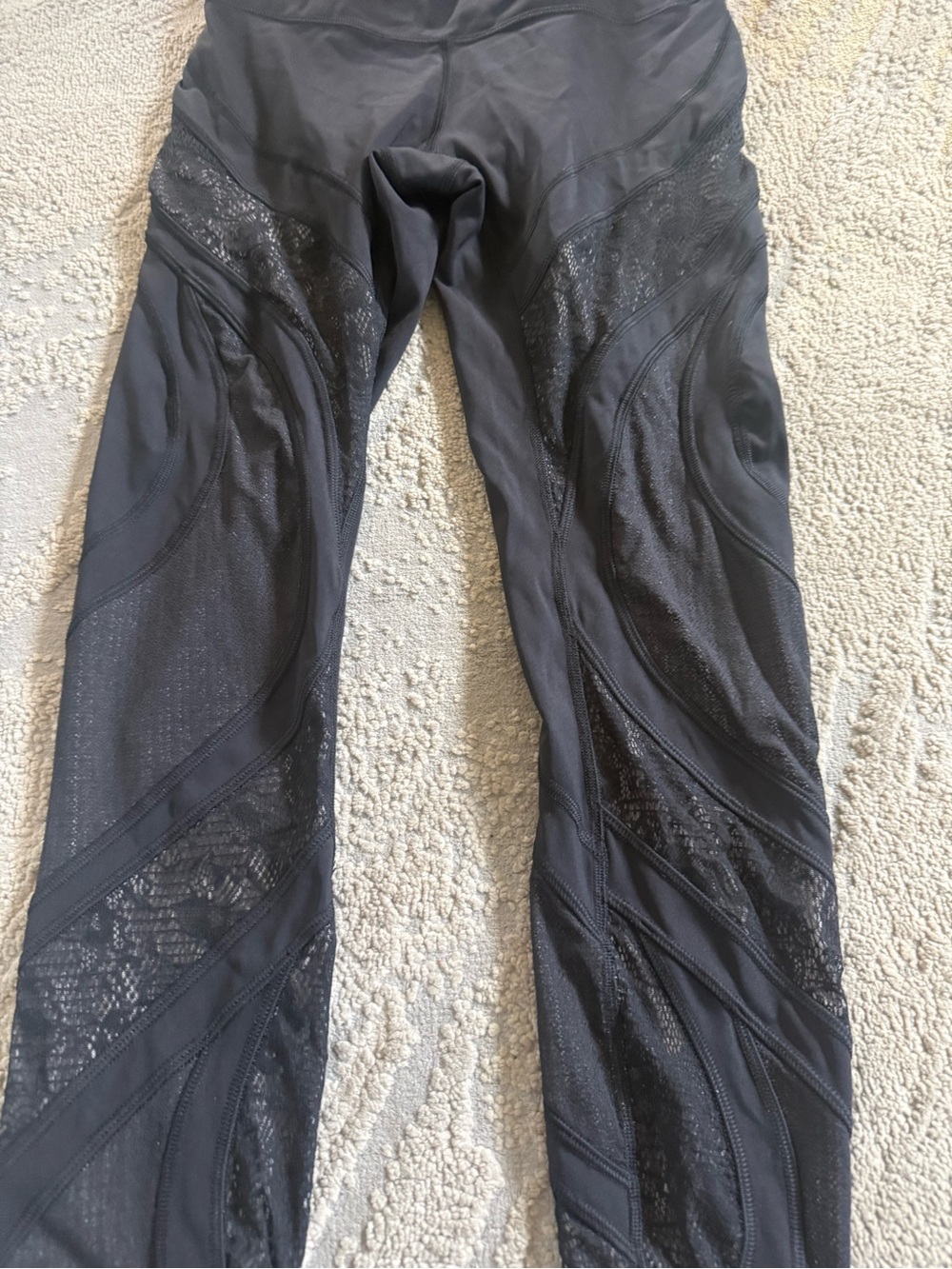 Lululemon Black leggings  Wunder Under Lace High Rise tights size 6 - Picture 3 of 16